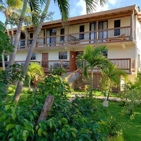 Bayview Vacation Apartments Спениш Таун Екстериор снимка