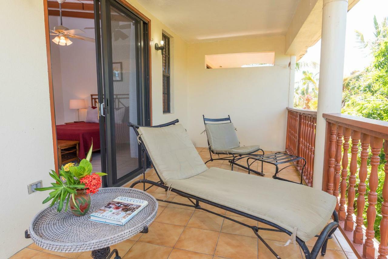 Bayview Vacation Apartments Спениш Таун Екстериор снимка